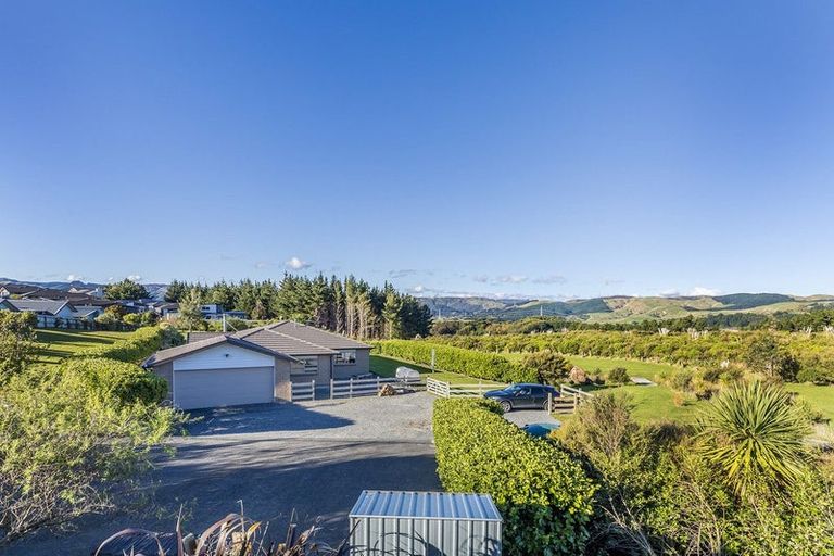 Photo of property in 88b Endeavour Drive, Whitby, Porirua, 5024