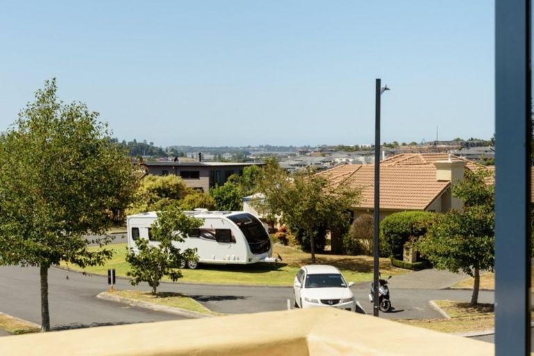 Photo of property in 102 Merriman Place, Pyes Pa, Tauranga, 3112