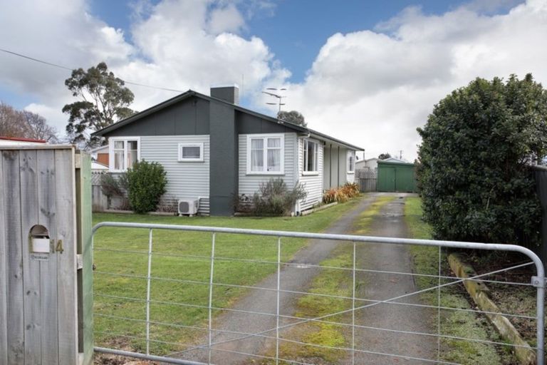 Photo of property in 14 Racecourse Avenue, Marton, 4710