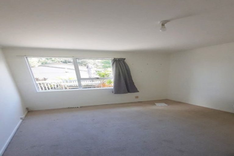 Photo of property in 1/14 Vonnell Place, Birkdale, Auckland, 0626