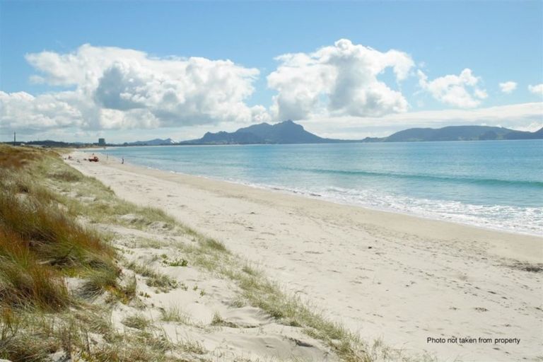 Photo of property in 10 Waimanu Place, Ruakaka, 0116