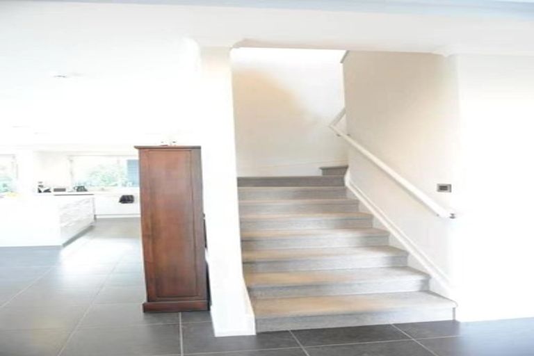 Photo of property in 11 Fountain Avenue, Karaka, Papakura, 2113