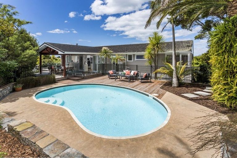 Photo of property in 9 Nicholson Place, Hillcrest, Auckland, 0627