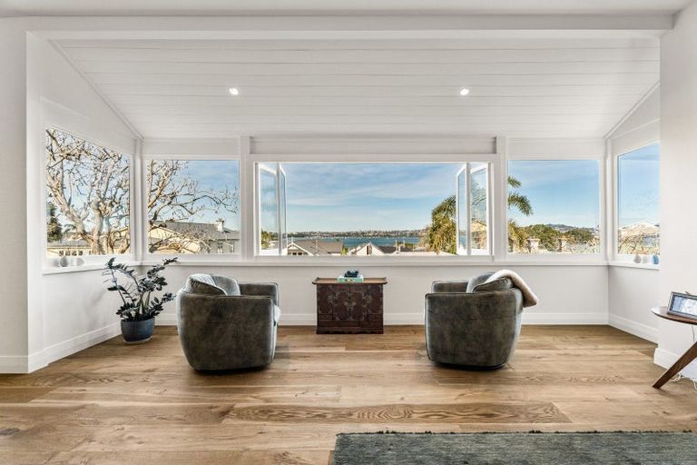 Photo of property in 19 Kerr Street, Devonport, Auckland, 0624