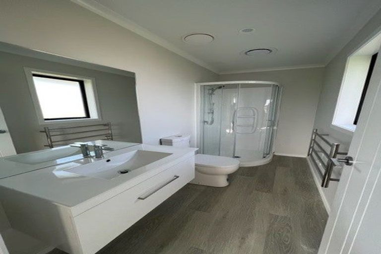 Photo of property in 8 Rayner Lane, Marton, 4710