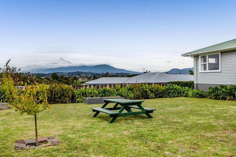 Photo of property in 33 Belair Avenue, Blagdon, New Plymouth, 4310