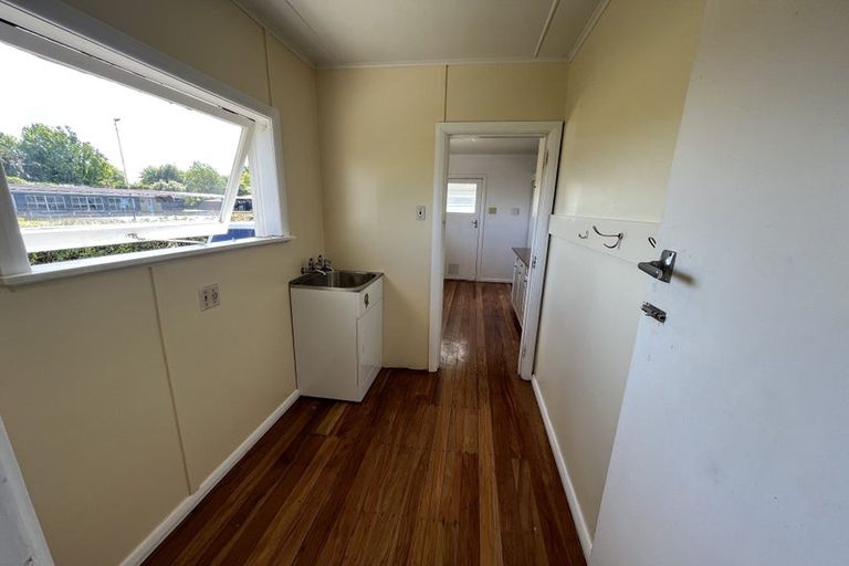 Photo of property in 52 Reading Street, Greytown, 5712