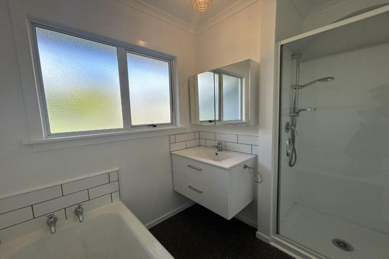 Photo of property in 4 Clyde Street, Ferndale, New Plymouth, 4310