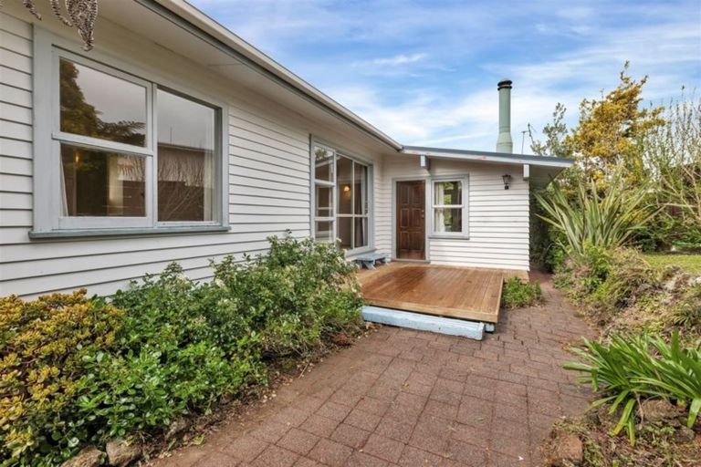 Photo of property in 18 Edge Street, Onerahi, Whangarei, 0110