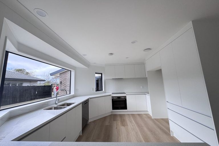 Photo of property in 18a Bushlands Drive, Albany, Auckland, 0632