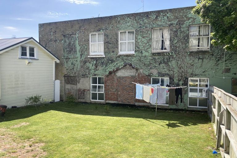 Photo of property in 15 Myrtle Crescent, Mount Cook, Wellington, 6021