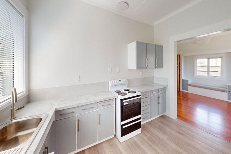 Photo of property in 21 Victoria Street, Levin, 5510