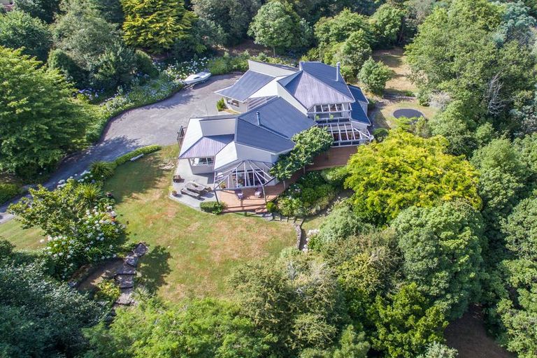 Photo of property in 6 Polson Hill Drive, Aokautere, Palmerston North, 4471