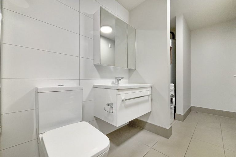 Photo of property in Masina Apartments, 107/80 Riddiford Street, Newtown, Wellington, 6021