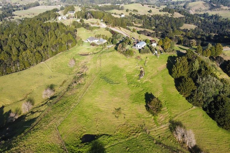 Photo of property in 104 Wearmouth Road, Paparoa, 0571