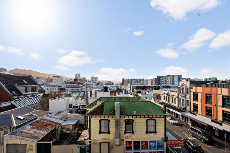 Photo of property in Qba Apartments, 2j/51 Webb Street, Mount Cook, Wellington, 6011