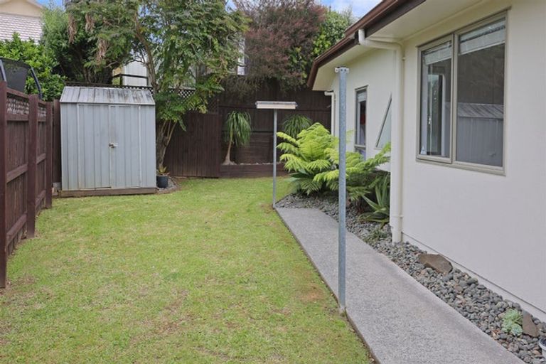 Photo of property in 22 Graven Court, Henderson, Auckland, 0612