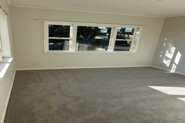 Photo of property in 1/5 Arran Road, Browns Bay, Auckland, 0630