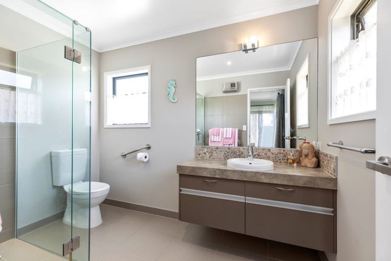 Photo of property in 4 Saratoga Court, Papamoa Beach, Papamoa, 3118