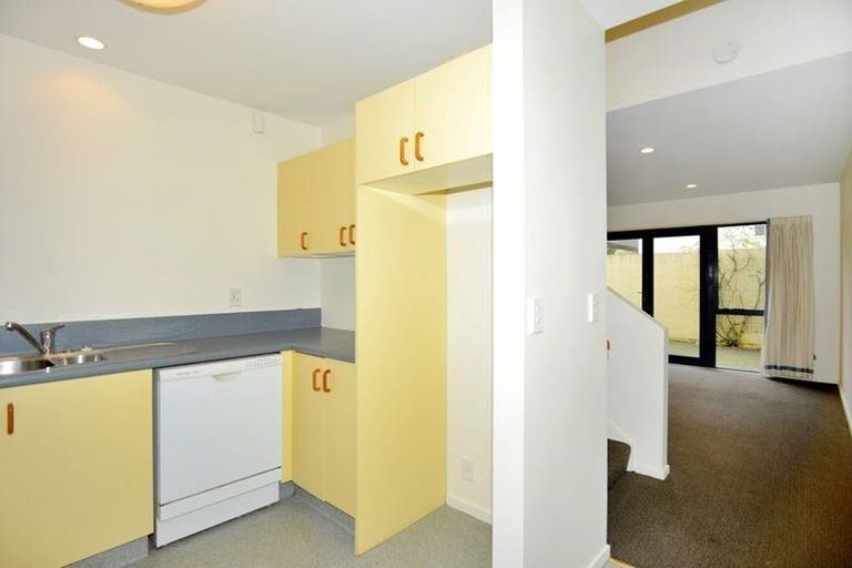 Photo of property in 1/8 Mayfair Street, Riccarton, Christchurch, 8011