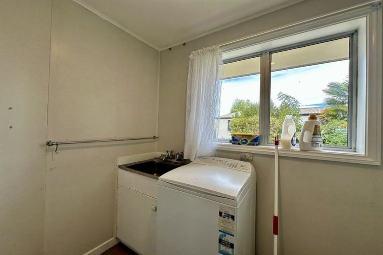 Photo of property in 82 Mcmurdo Street, Tinwald, Ashburton, 7700