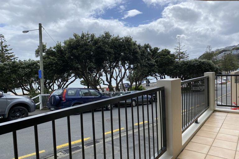 Photo of property in 13/22u Oriental Terrace, Oriental Bay, Wellington, 6011