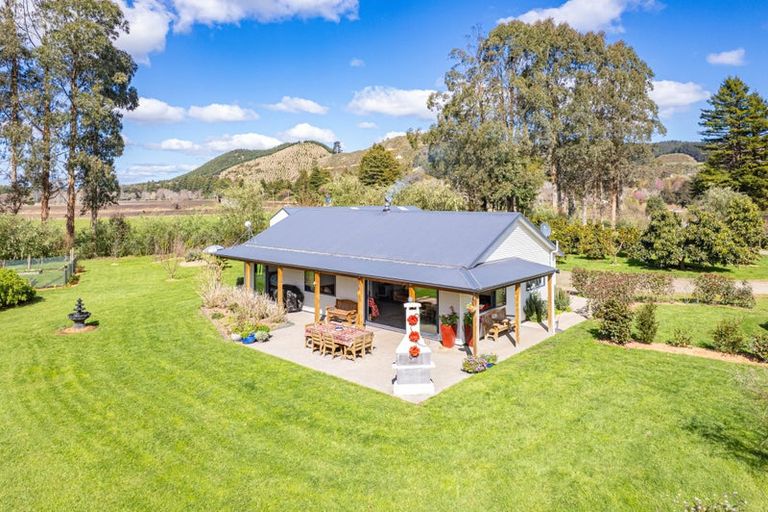 Photo of property in 394 Kaiwhaiki Road, Kaiwhaiki, Whanganui, 4575