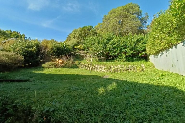 Photo of property in 15 Collier Avenue, Karori, Wellington, 6012