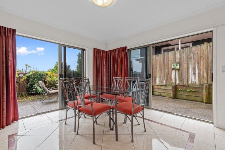 Photo of property in 13a Chevron Drive, Bellevue, Tauranga, 3110