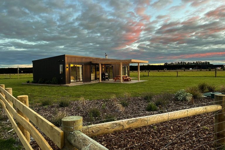 Photo of property in 135 Western Terrace Road, Balcairn, Rangiora, 7477