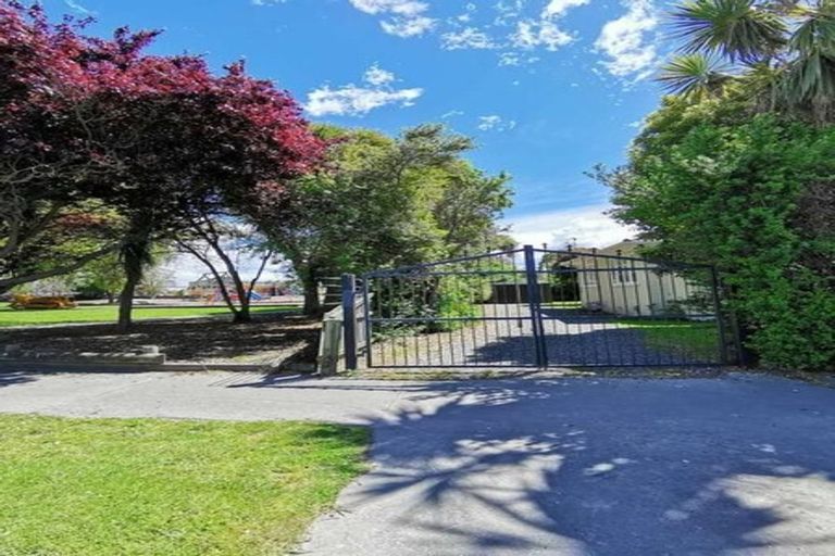 Photo of property in 120 Peverel Street, Riccarton, Christchurch, 8041