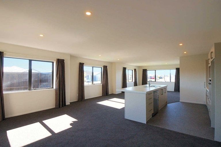 Photo of property in 2 Hartford Crescent, Rolleston, 7615