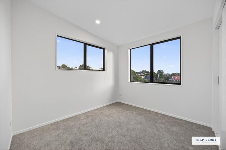 Photo of property in 25b Jandell Crescent, Bucklands Beach, Auckland, 2014