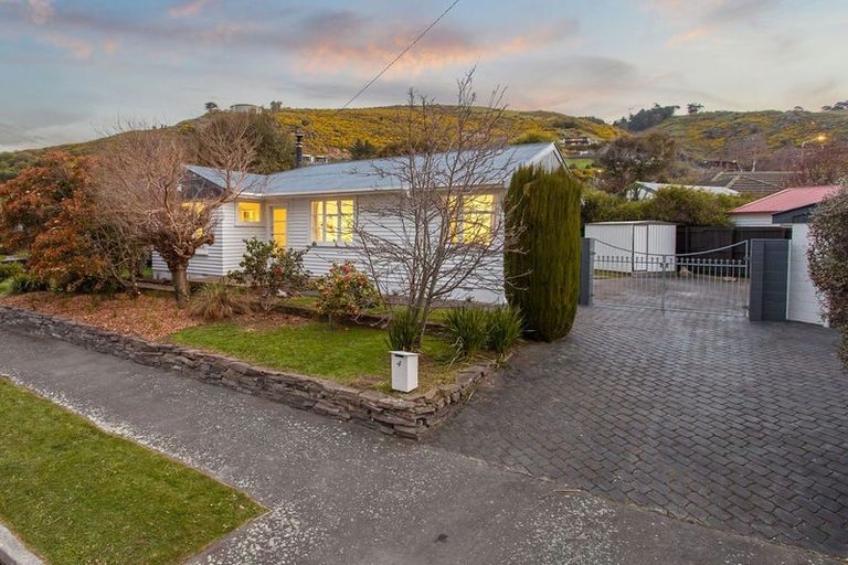 Photo of property in 4 Lucienne Place, Hillsborough, Christchurch, 8022