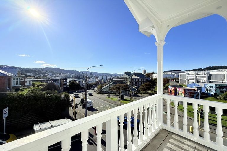 Photo of property in 1 Bidwill Street, Mount Cook, Wellington, 6021