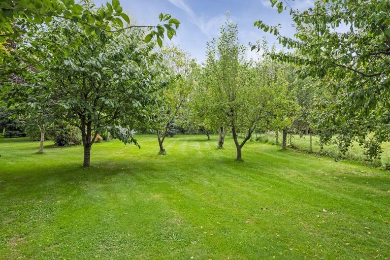 Photo of property in 42 Leeston Lake Road, Leeston, 7632