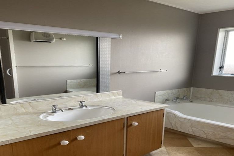 Photo of property in 302f3 Sylvan Road, Parkvale, Hastings, 4122