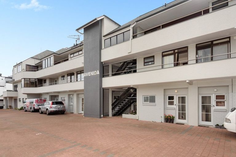 Photo of property in 40 Maunganui Road, Mount Maunganui, 3116