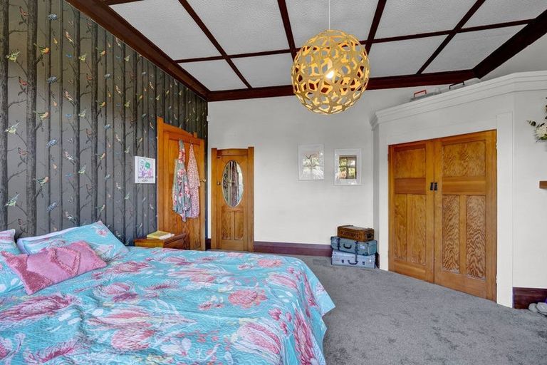 Photo of property in 187 South Road, Hawera, 4610