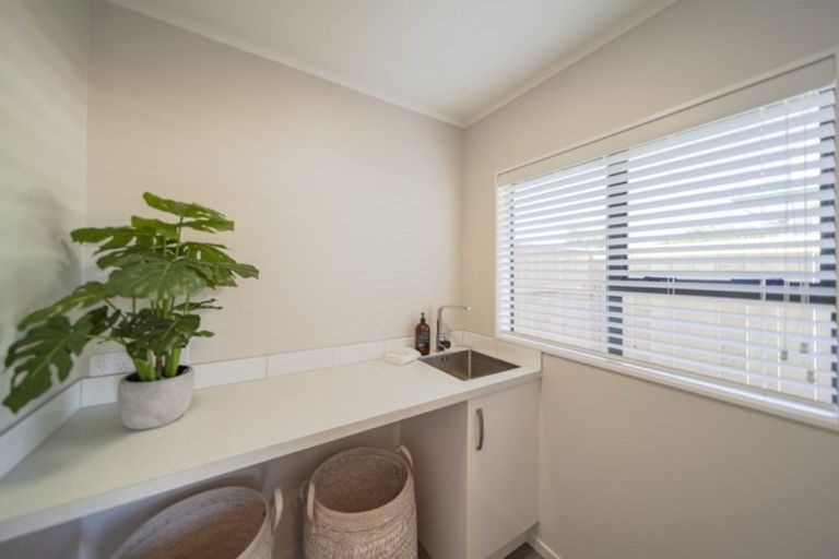 Photo of property in 1/24 King Street, Taradale, Napier, 4112