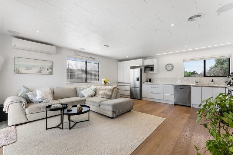Photo of property in 19b Opal Drive, Papamoa Beach, Papamoa, 3118