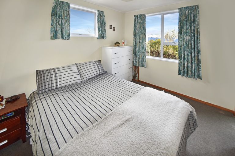 Photo of property in 25 Sealy Street, Twizel, 7901