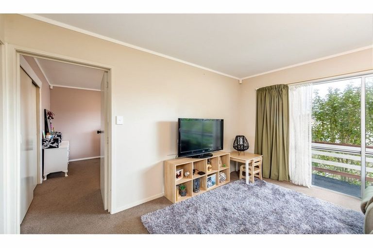 Photo of property in 1/17 Ballater Place, Highland Park, Auckland, 2010