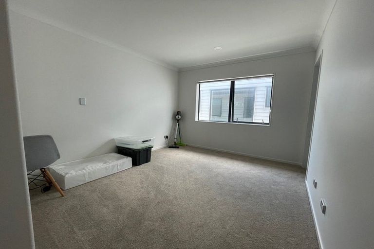 Photo of property in 24 Matahae Drive, Flat Bush, Auckland, 2019