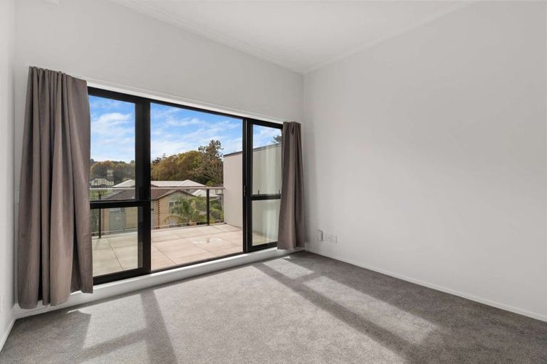 Photo of property in 23/11 Carlos Drive, Flat Bush, Auckland, 2016
