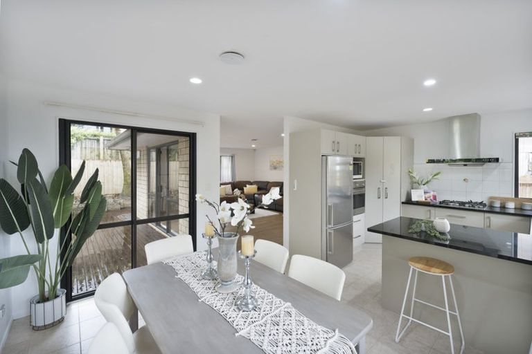 Photo of property in 27a Chorley Avenue, Massey, Auckland, 0614