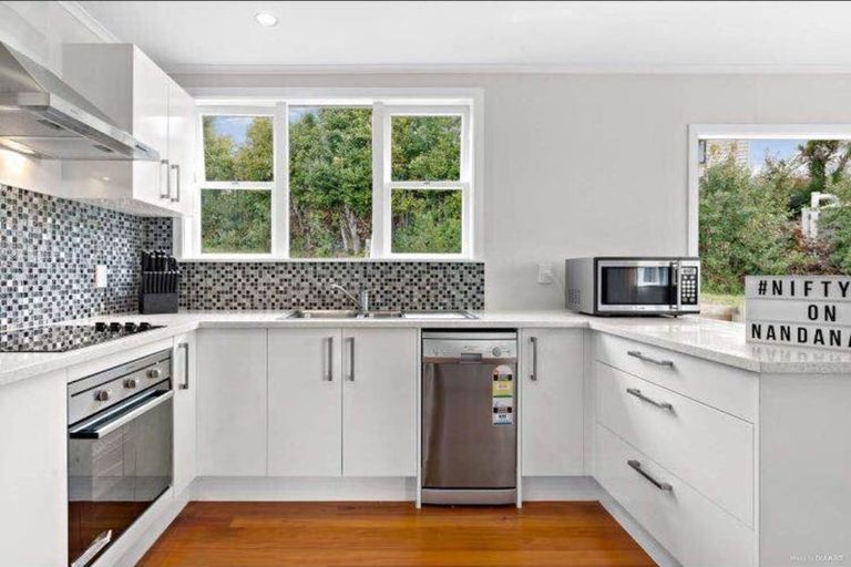 Photo of property in 13a Nandana Drive, Glen Eden, Auckland, 0602