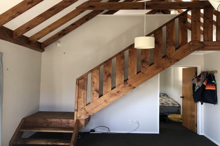 Photo of property in 1 Teme Way, Island Bay, Wellington, 6023