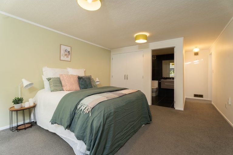 Photo of property in 3 Waterford Drive, Churton Park, Wellington, 6037