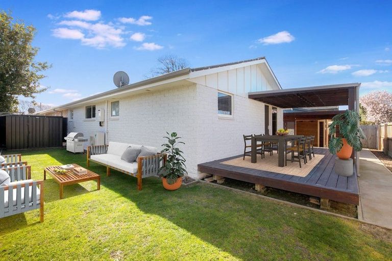 Photo of property in 2/6 Timbertop Lane, Saint Martins, Christchurch, 8022